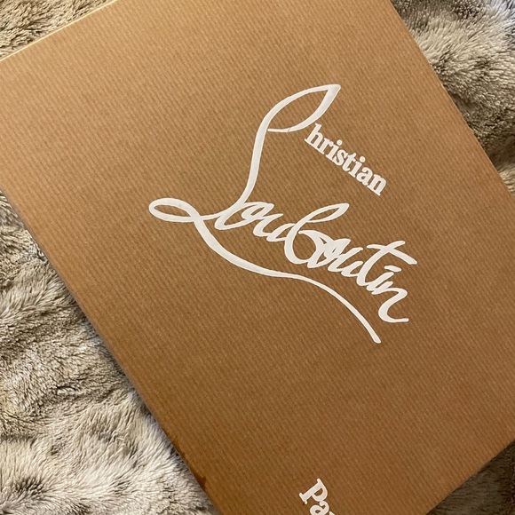 Authentic Christian Louboutin Pigalle Pumps - Picture 2 of 6